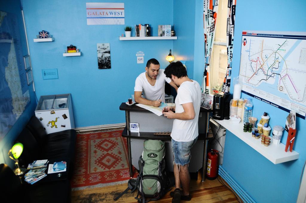 Galata West Hostel Istanbul Eksteriør billede